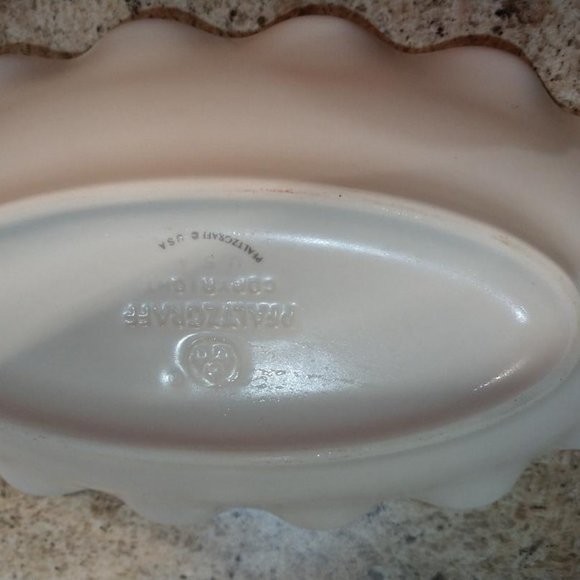 Pfaltzgraff Stoneware Tea Rose Sugar Dish, Salt & Pepper and Decorative Plate - Picture 5 of 8